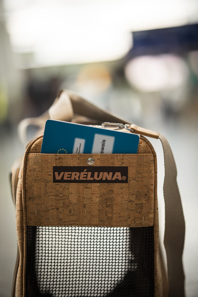 Veréluna® Cork Pet in Cabin Bag Haustier Transporttasche Flugzeug IATA Nachhaltig Made in Portugal IATA-Maße: 55 x 40 x 23 cm (L x B x H)